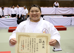 優勝した石山麻弥選手